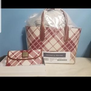D&B CRANBERRY BRIELLE and matching wallet